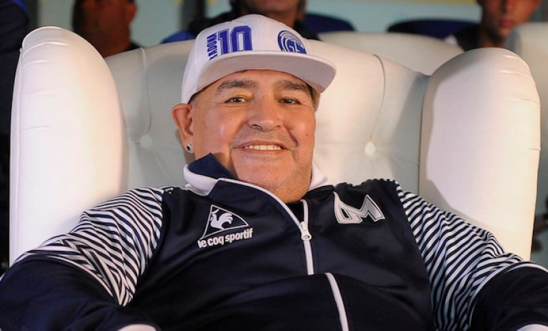 Conmocin mundial: Muri Diego Armando Maradona
